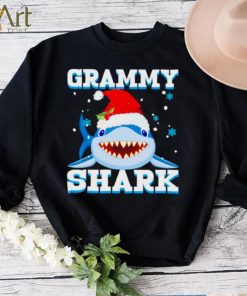 Grammy Shark Santa Hat Merry Christmas shirt