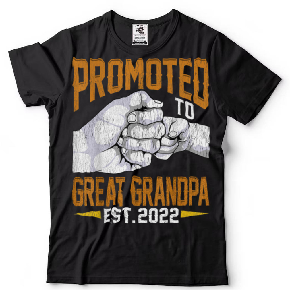Mens Promoted To Great Grandpa Est 2022 New Great Grandpa Long Sleeve T Shirt tee
