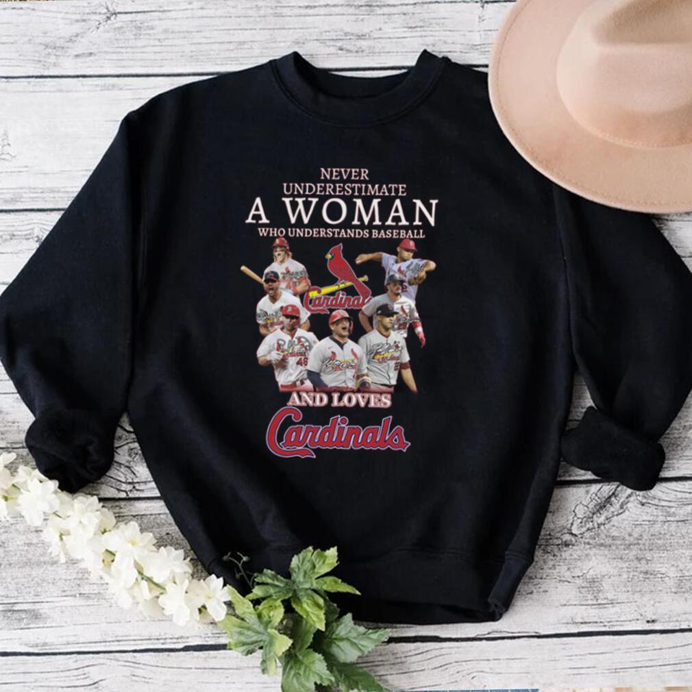 Never Underestimate A Woman Who Understand Baseball And Loves Cardinals Shirt